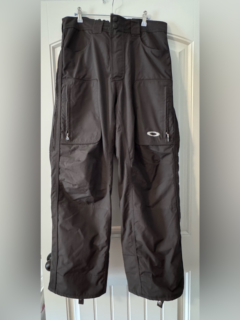 Oakley Women's Dark Gray Snowboard Performance Pants with Zip Pockets. NWOT